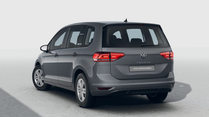 Volkswagen Touran 1,5 TSI 110 kW EVO2 6G na operativní leasing