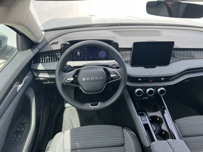 Škoda Superb Combi Selection 7DSG 2,0TDI / 110kW na operativní leasing