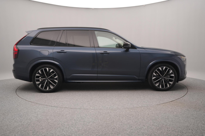 Volvo XC90 B5 AWD AUT DARK PLUS 7míst na operativní leasing