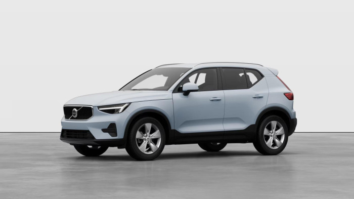Volvo XC40 B3 AUT CORE na operativní leasing