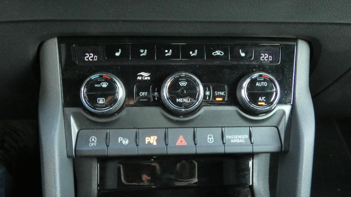 Škoda Karoq 1,5 TSI Sportline DSG na operativní leasing