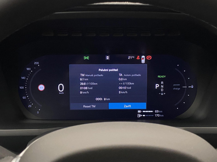 Volvo XC90 T8 AWD RECHARGE DARK PLUS 7m na operativní leasing