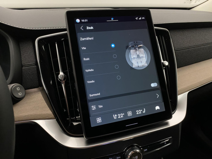 Volvo XC90 T8 AWD RECHARGE BRIGHT PLUS 7m na operativní leasing