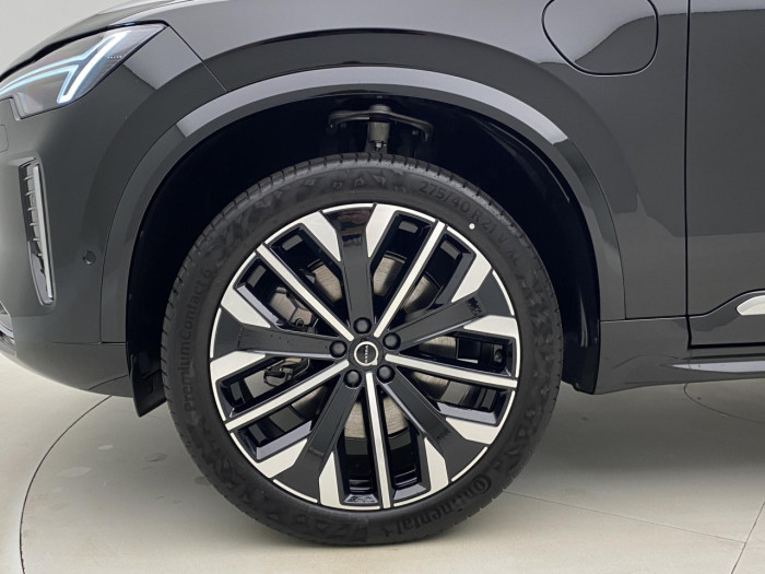 Volvo XC90 T8 AWD Plug-in BRIGHT PLUS 7m na operativní leasing