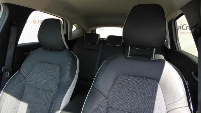 Škoda Superb 2.0 TDI 142kW 4x4 L&K Combi DS na operativní leasing