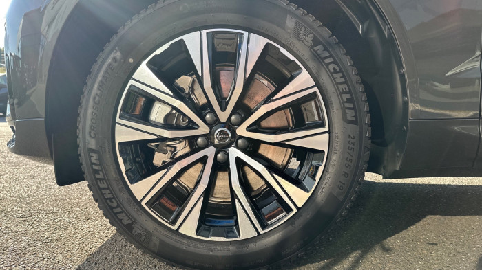 Volvo XC60 2.0 B5 - Benzín - Automat 8st. - 4x4 na operativní leasing