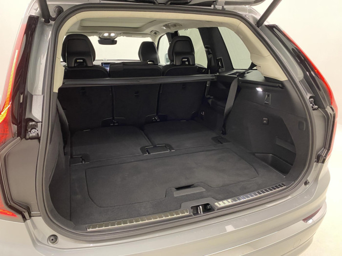 Volvo XC90 T8 AWD Plug-in BRIGHT ULTRA na operativní leasing