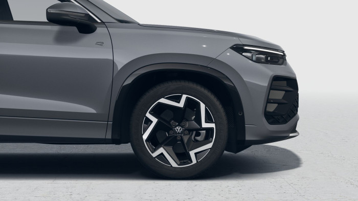 Volkswagen Tayron R-Line People 200 kW eHybrid na operativní leasing