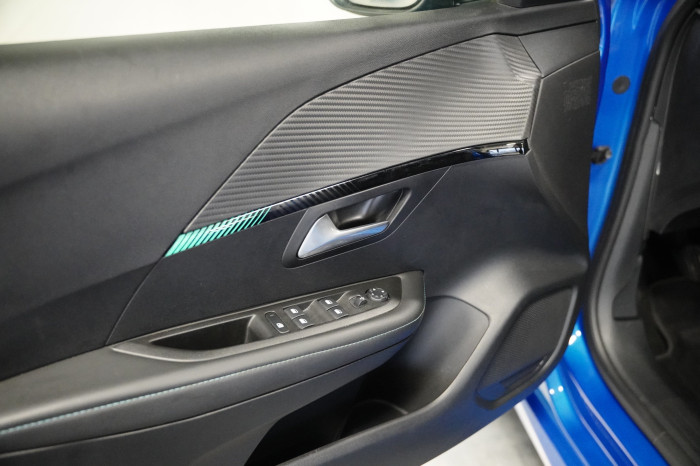 Peugeot 208 1.2 PureTech 74 kW na operativní leasing