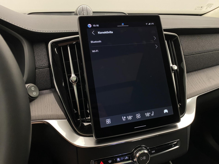 Volvo XC90 T8 AWD Plug-in BRIGHT ULTRA na operativní leasing