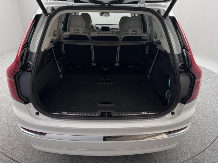 Volvo XC90 T8 AWD RECHARGE BRIGHT PLUS 7m na operativní leasing