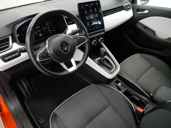 Renault Clio 1.6 E-Tech 69 kW na operativní leasing
