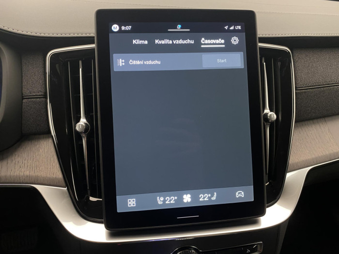 Volvo XC90 B5 AWD AUT DARK PLUS na operativní leasing