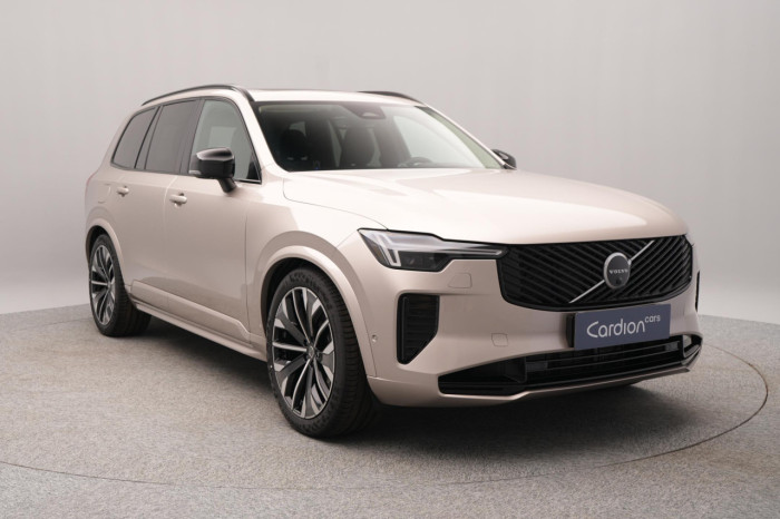 Volvo XC90 T8 AWD Plug-in ULTRA DARK 7m na operativní leasing