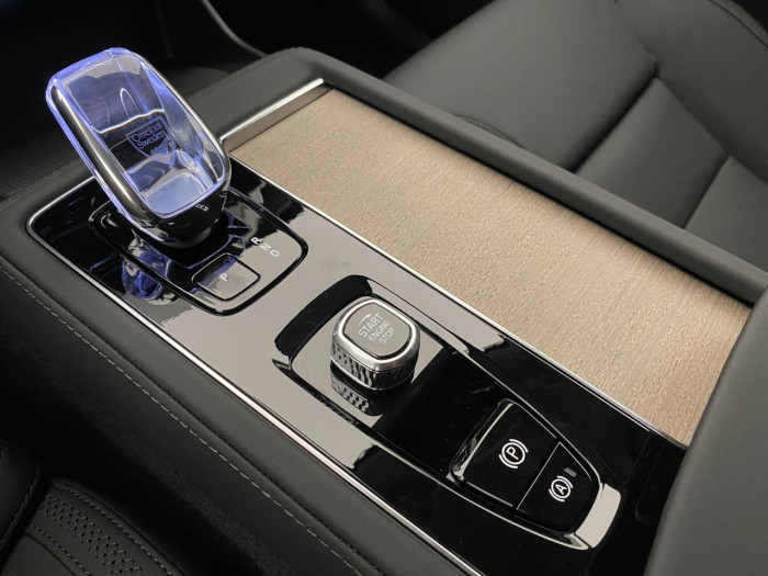 Volvo XC90 B5 AWD AUT BRIGHT PLUS 7míst na operativní leasing