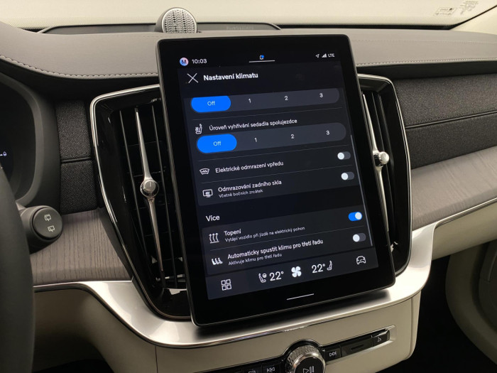 Volvo XC90 T8 AWD Plug-in BRIGHT PLUS 7m na operativní leasing