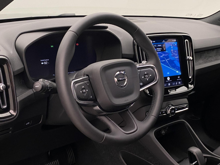 Volvo EX40 SINGLE MOTOR EXTENDED PLUS na operativní leasing