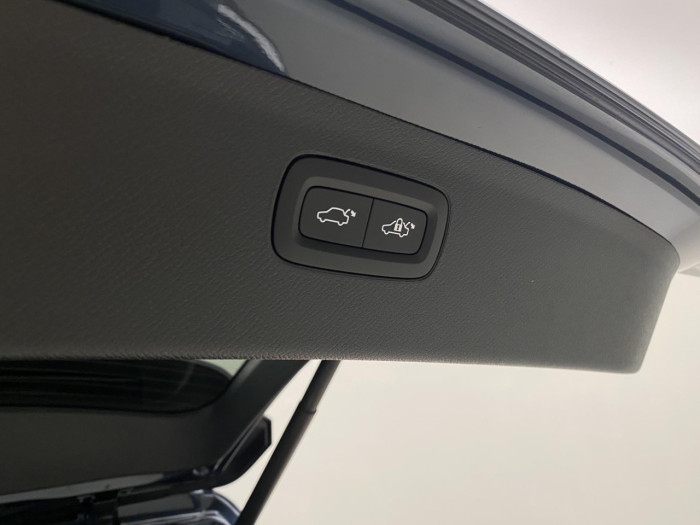 Volvo XC90 B5 AWD AUT BRIGHT PLUS 7míst na operativní leasing
