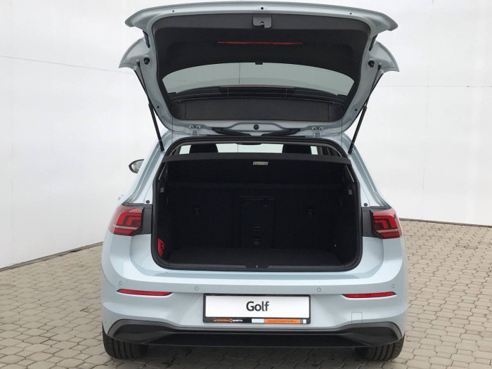 Volkswagen Golf People 6G 1,5TSI / 85kW na operativní leasing