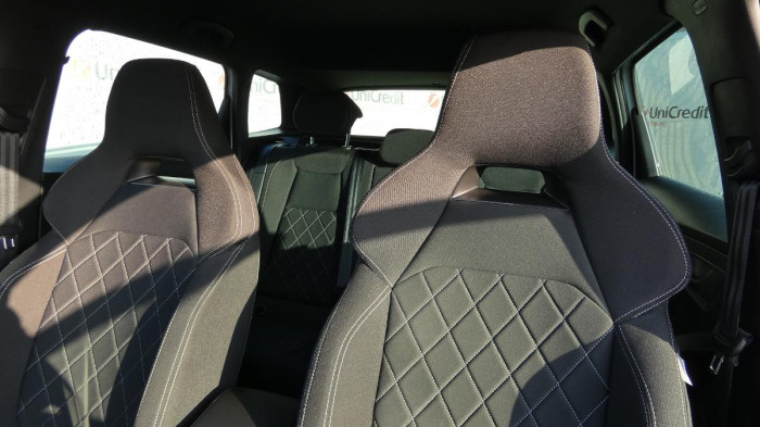 Škoda Karoq 1,5 TSI Sportline na operativní leasing