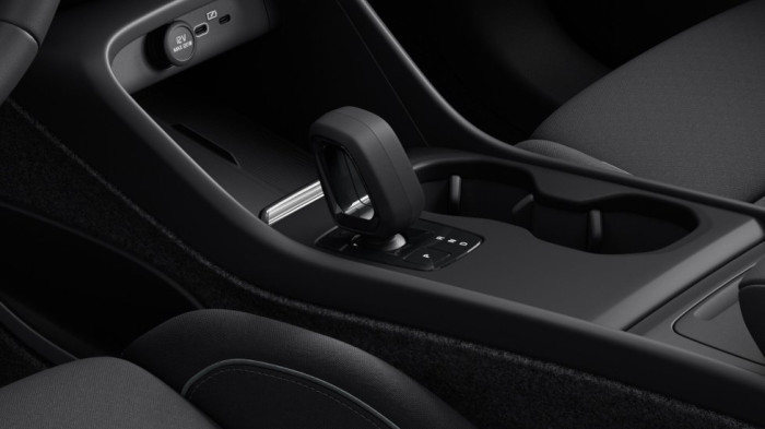 Volvo EX40 PLUS, Single Motor, 175 kW / 238 HP na operativní leasing