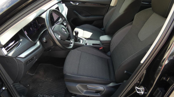 Škoda Octavia Combi 2,0 TDI Ambition na operativní leasing