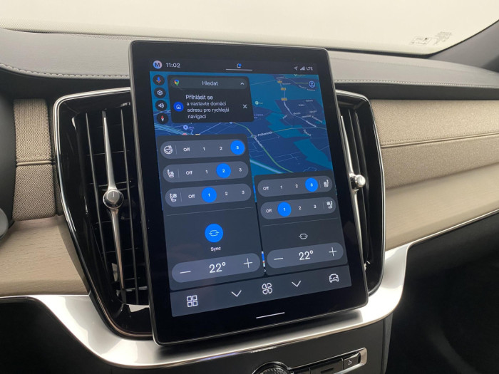 Volvo XC90 T8 AWD Plug-in BRIGHT PLUS 7m na operativní leasing