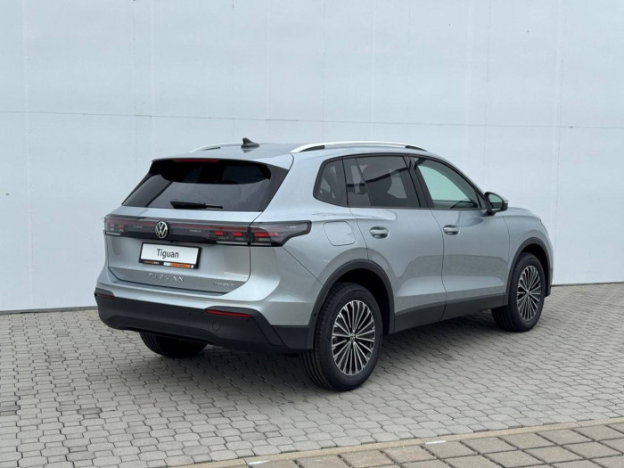 Volkswagen Tiguan People eHybrid 6DSG 1,5TSi / 110kW na operativní leasing