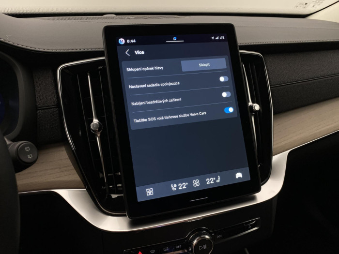 Volvo XC90 T8 AWD Plug-in BRIGHT PLUS 7m na operativní leasing