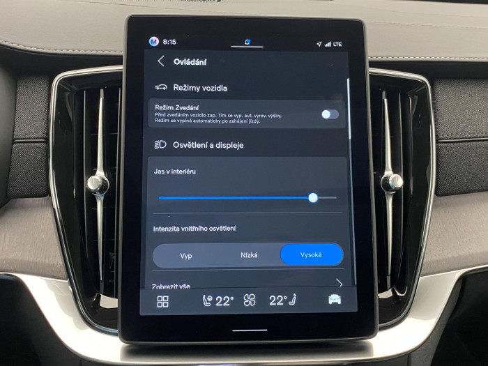 Volvo XC90 T8 AWD Plug-in DARK ULTRA na operativní leasing