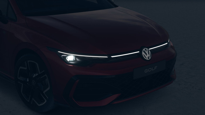 Volkswagen Golf Variant R-Line People 2,0 TDI 7DSG na operativní leasing