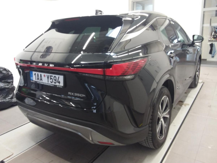 Lexus RX 350h 2.5 HEV 4x4 E-Four e-CVT Comfo na operativní leasing