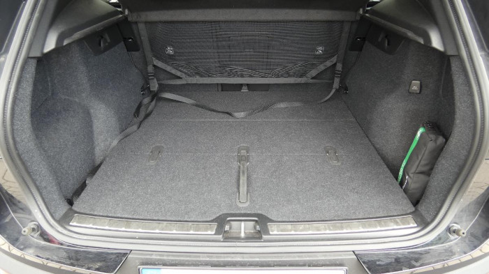 Volvo XC40 B3 Bright Plus aut. na operativní leasing