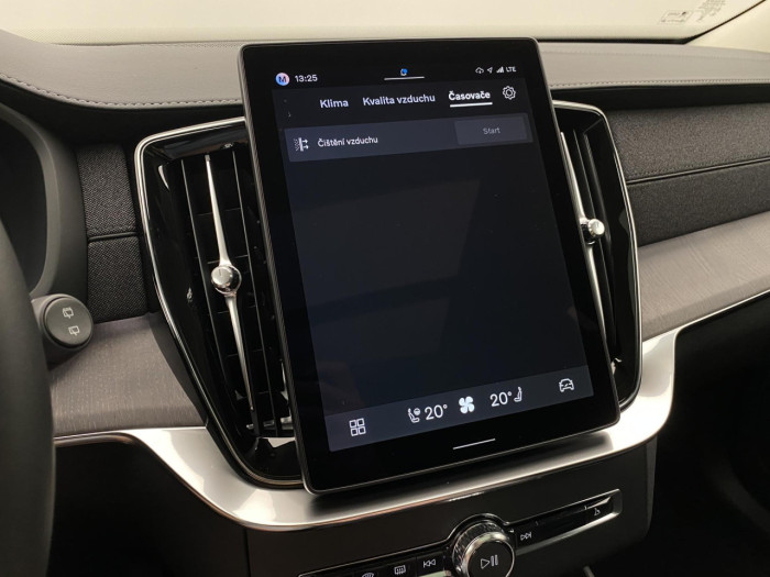 Volvo XC90 B5 AWD AUT DARK PLUS 7míst na operativní leasing