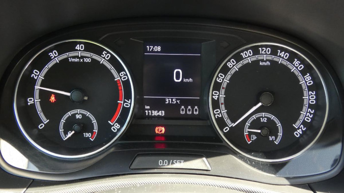 Volvo V60 B5 AWD Momentum Pro na operativní leasing