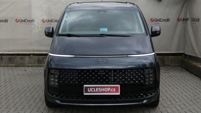 Hyundai Staria 2.2 CRDi Luxury 4x4 Auto na operativní leasing
