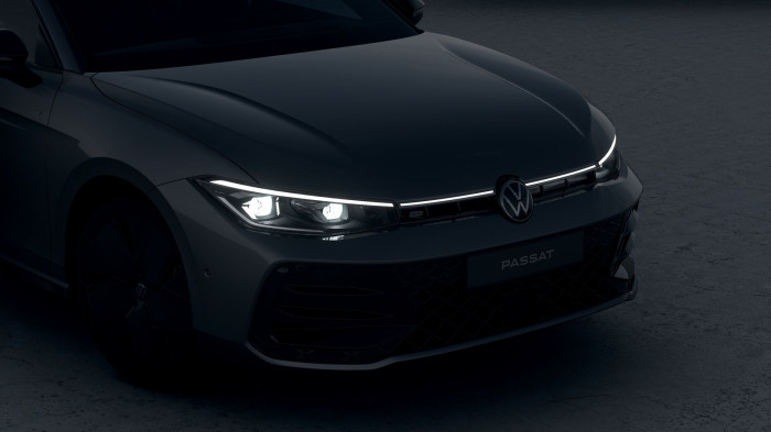 Volkswagen Passat R-Line People 2,0 TDI 142 kW 4MOT na operativní leasing