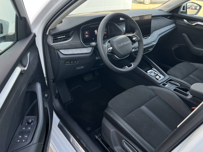 Škoda Octavia Combi 130 let Premium 7DSG 1,5TSI / 110kW na operativní leasing