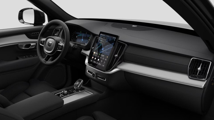 Volvo XC90 T8 AWD BLACK EDITION PLUS 7m na operativní leasing
