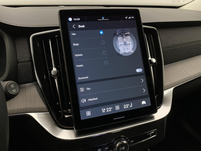 Volvo XC90 T8 AWD RECHARGE DARK PLUS 7m na operativní leasing