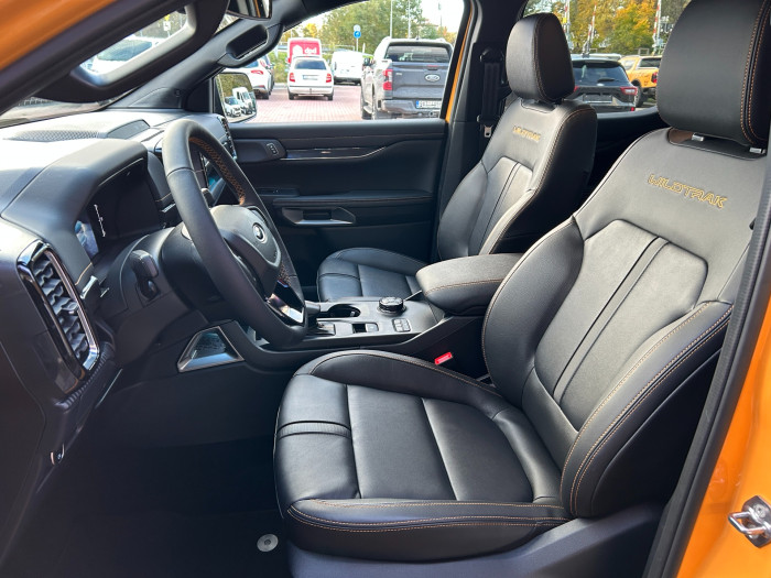 Ford WILDTRAK 2.3 Hybrid PHEV 205kW na operativní leasing