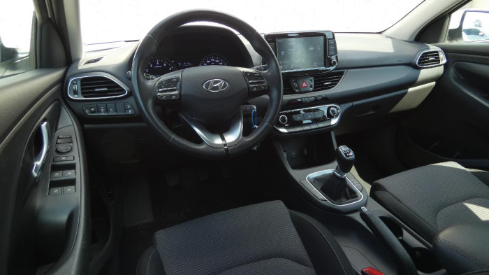 Lexus NX 350h 2.5 E-CVT Comfort Top na operativní leasing