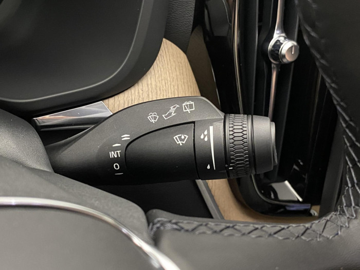 Volvo XC60 B5 AWD AUT BRIGHT PLUS na operativní leasing
