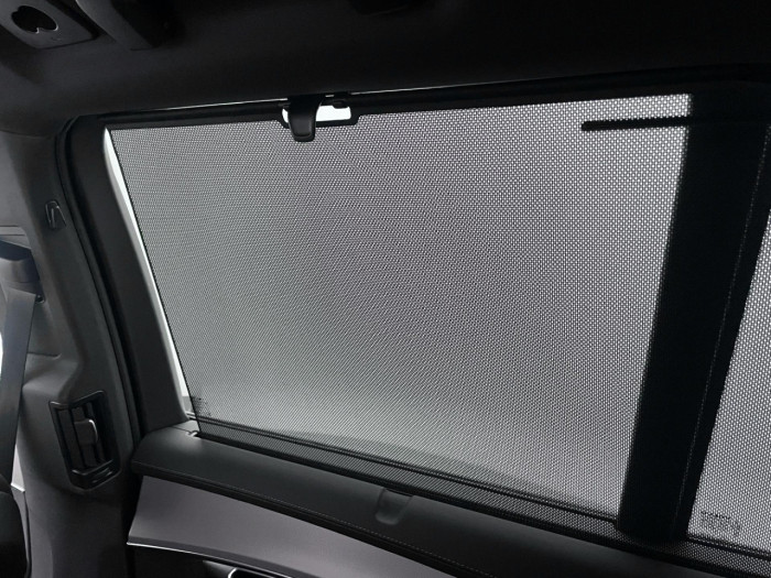 Volvo XC90 B5 AWD AUT BLACK EDITION PLUS na operativní leasing