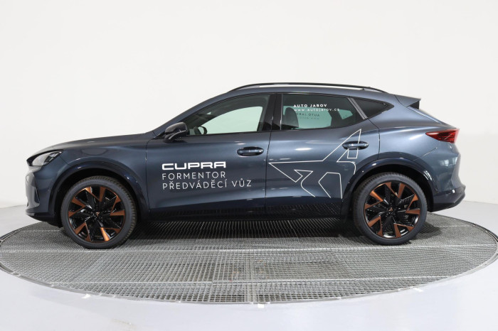 CUPRA Formentor 1.5 eTSI 150k DSG na operativní leasing