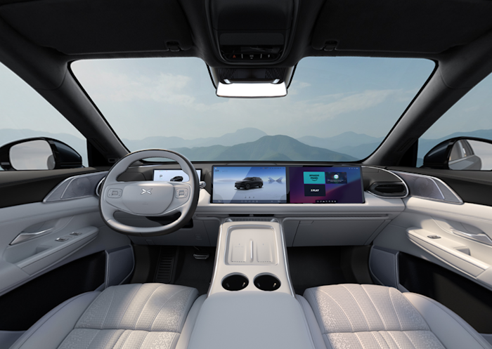XPENG G9 Performance Elektro 93,1 kWh na operativní leasing