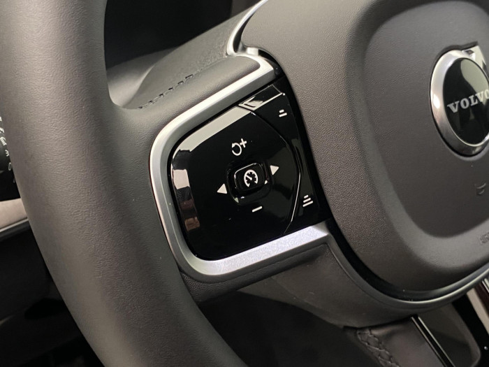 Volvo XC90 B5 AWD AUT BRIGHT PLUS na operativní leasing