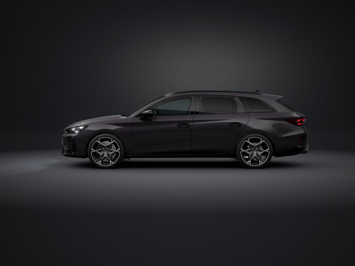 Cupra Leon SP VZ 2.0 TSI 333k DSG 4WD na operativní leasing