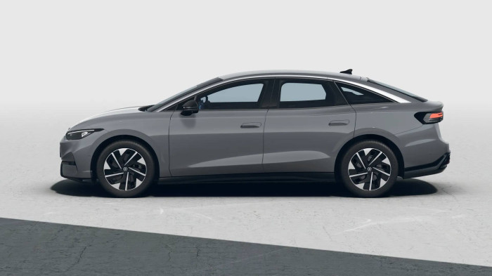 Volkswagen ID.7 Pure 59kWh / 150kW na operativní leasing