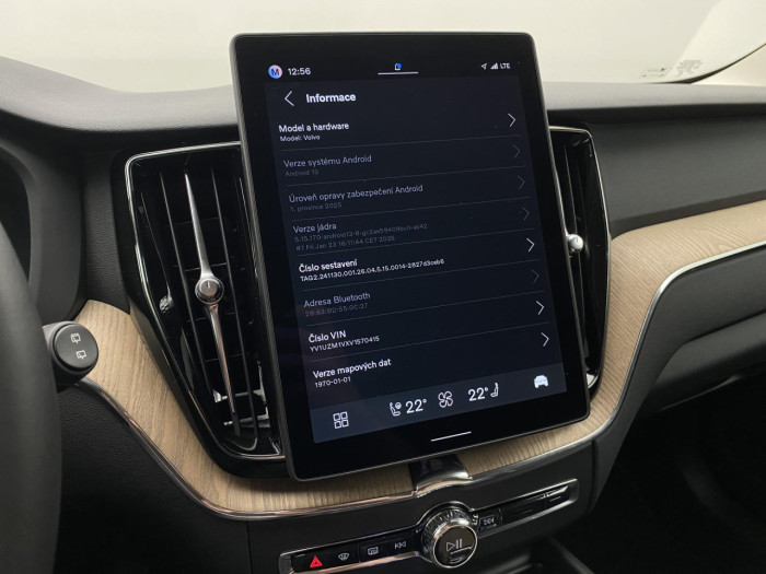 Volvo XC60 B5 AWD AUT BRIGHT PLUS na operativní leasing